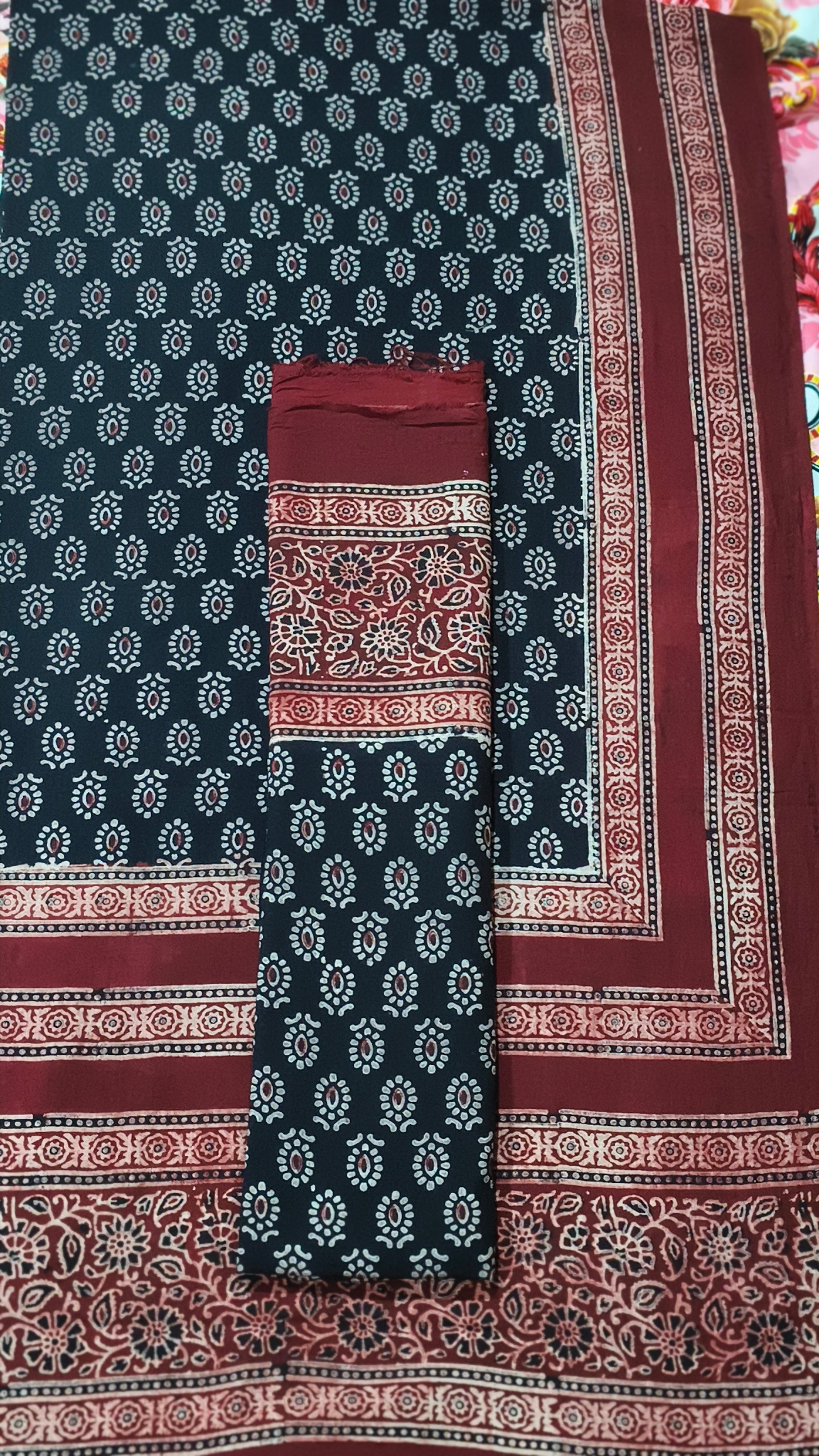 Lawn Shirt Dupatta Black & Maroon